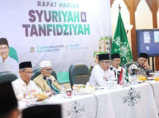 Rapat Gabungan Syuriyah dan Tanfidziyah Pengurus Besar NU (PBNU) menetapkan KH Hasyim Asy ari; KH Abdul Hakim Mahfudz (Gus Kikin) Ketua PWNU Jatim. (Foto: Istimewa)