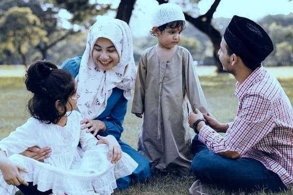 Keluarga Muslim yang bahagia, menjadi dambaan setiap umat Nabi Muhammad SAW. (Foto: dok/ngopibareng.id)