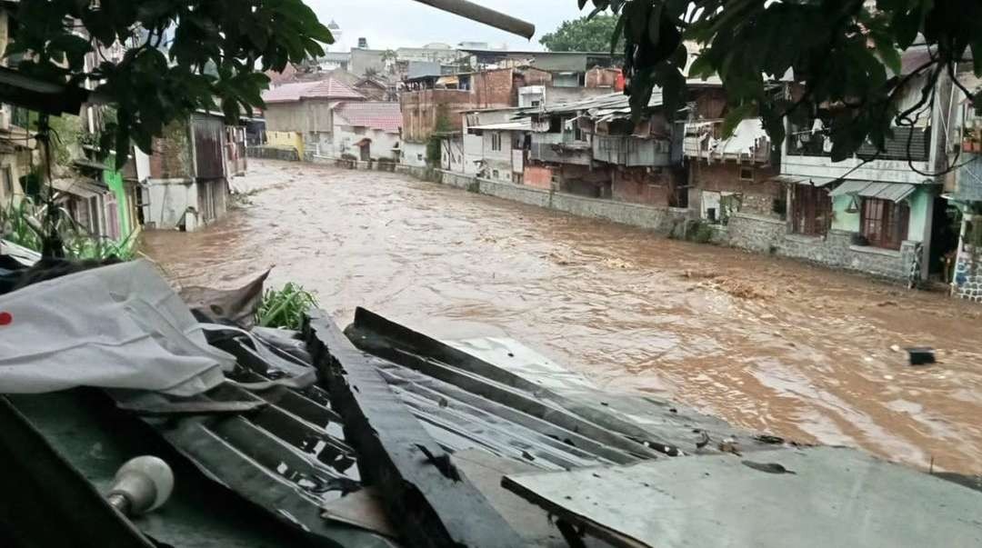 Banjir melanda wilayah Braga Bandung hingga Cibodas - Lembang, Jawa Barat, Kamis 11 Januari 2024. (Foto: Istimewa)