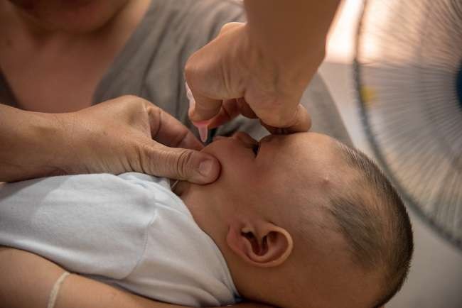 Vaksin oral polio untuk anak-anak. (Ilustrasi: foto: alodokter)