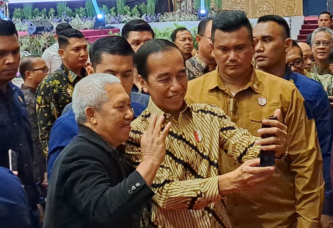 Presiden Jokowi di Forum Rektor ke-29 di Graha Unesa, Surabaya, Senin 15 Januari 2024. (Foto: Pita Sari/Ngopibareng.id)