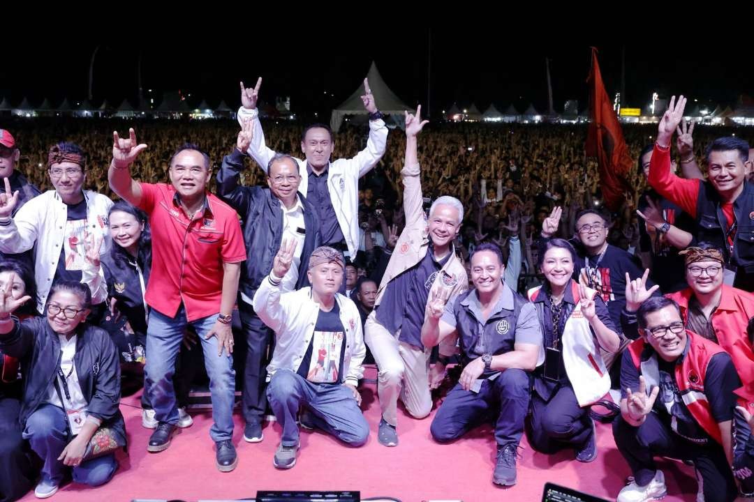 Capres 2024 Ganjar Pranowo memenuhi panggilan jiwanya datang ke Bali untuk menyapa puluhan ribu pendukungnya. (Foto: Tim Media Ganjar)