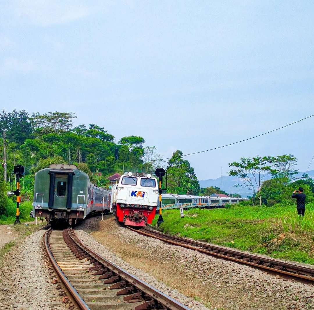 PT KAI mengoperasikan rute baru untuk melayani para calon penumpang Jawa Barat hingga Jawa Timur PP. (Foto: X KAI)