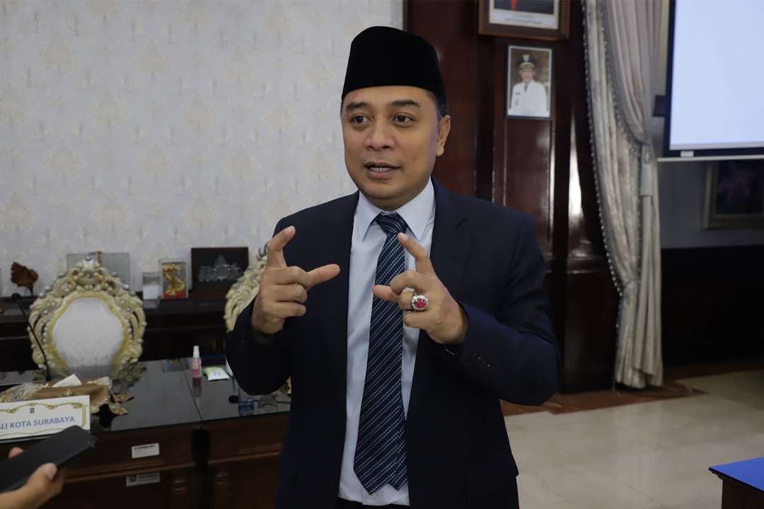 Walikota Surabaya, Eri Cahyadi miris kasus pelecehan dan kekerasan yang masih terjadi di kotanya. (Foto: Pita Sari/Ngopibareng.id)