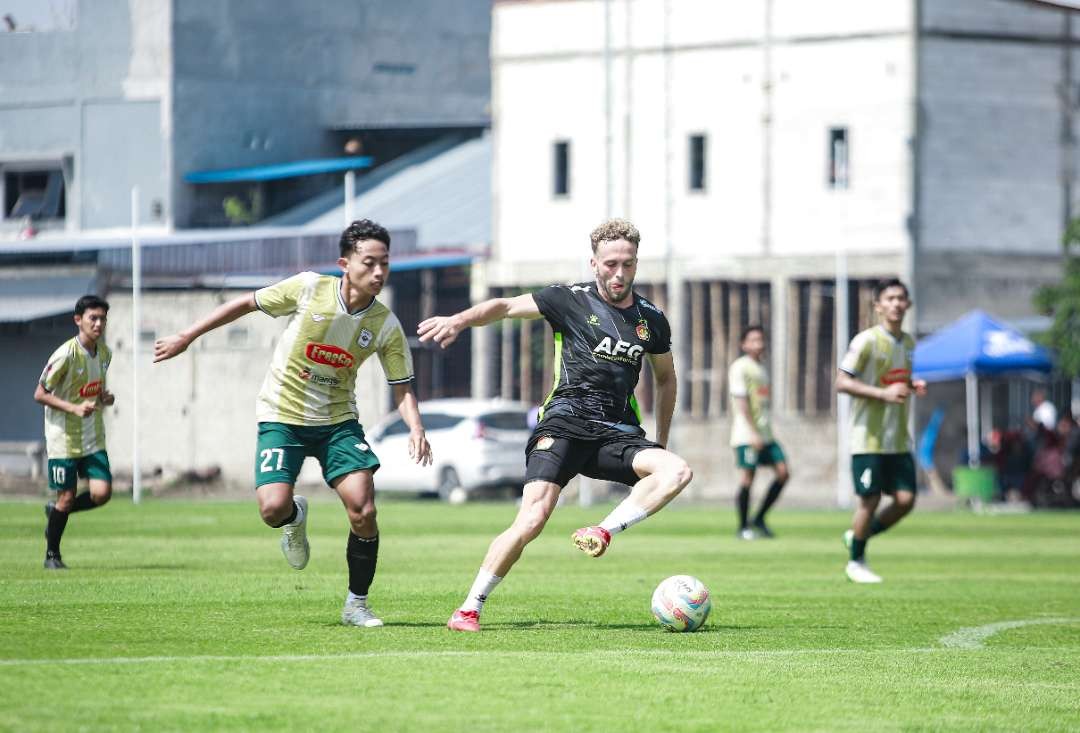 Laga uji coba terakhir melawan klub Liga 3 Tripel S, Persik cetak lebih dari 5 gol (Foto: Istimewa)