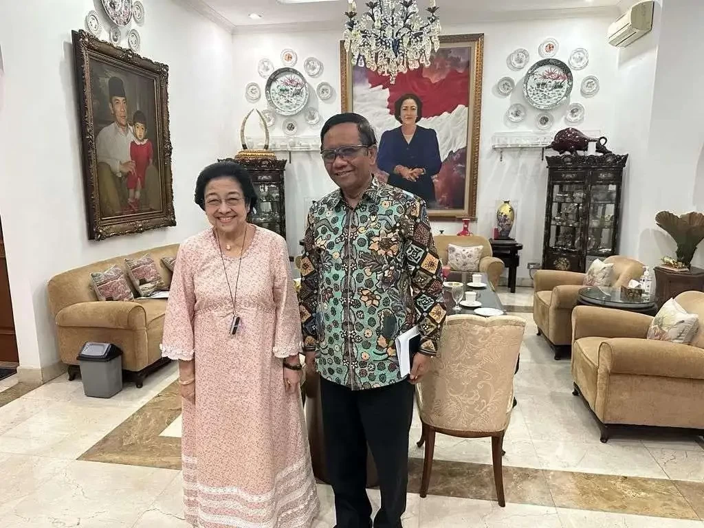 Ketua Umum PDIP, Megawati Soekarnoputri dan Menko Polhukam Mahfud MD. (Foto: Istimewa)