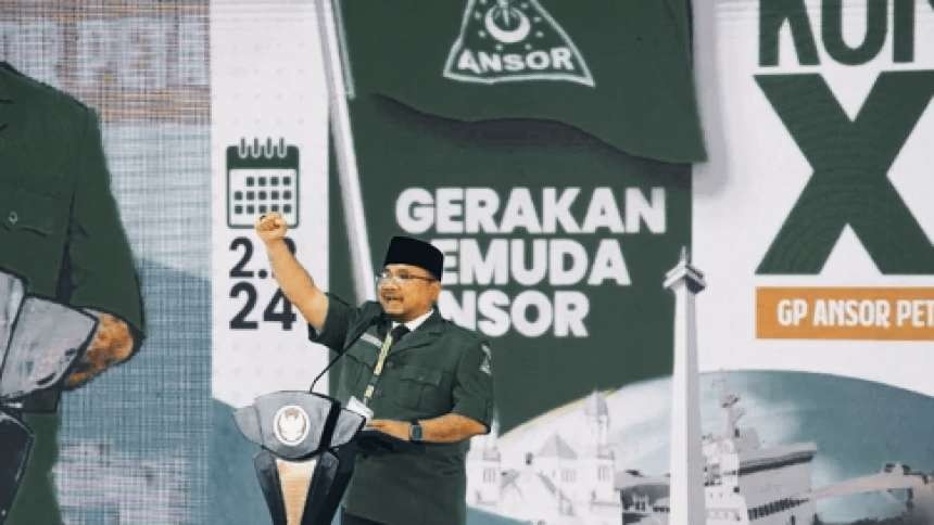 Ketua Umum Pimpinan Pusat Gerakan Pemuda Ansor H Yaqut Cholil Qoumas memberikan sambutan pada Kongres XVI GP Ansor, Jumat (2/2/2024) di Tanjung Priok, Jakarta. (Foto: hms-GP Ansor)
