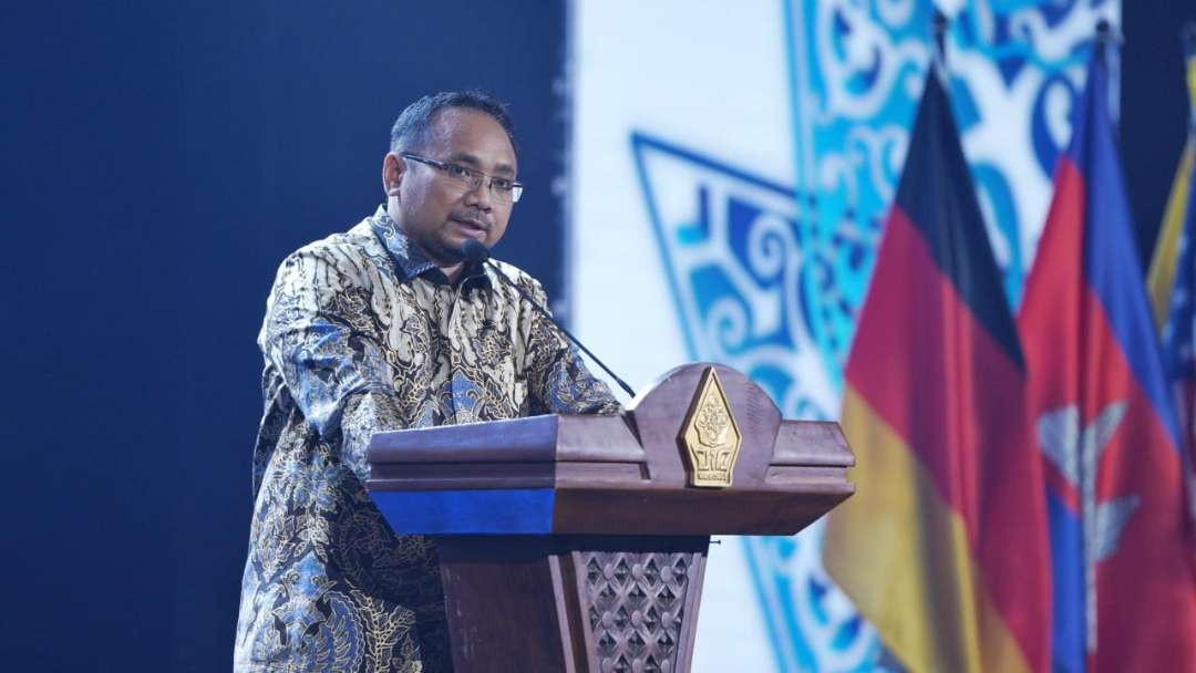 Menteri Agama (Menag) Yaqut Cholil Qoumas menutup Annual International Conference on Islamic Studies (AICIS) ke-23 di UIN Walisongo Semarang. (Foto: Dok Kemenag)