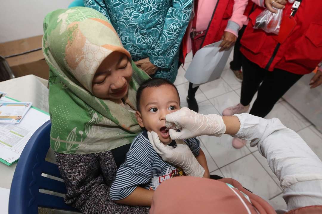 Pelaksanaan Sub Pin Polio putaran pertama yang diadakan di Kota Surabaya. (Foto: Pita Sari/Ngopibareng.id)