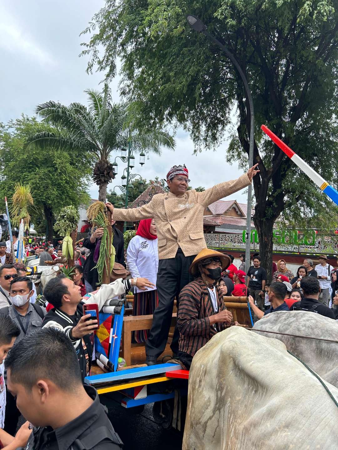 Blacius Subono maestro seniman asal Surakarta, meninggal dunia seusai pentas dalam kampanye pamungkas capres dan cawapres nomor urut 3, Ganjar Pranowo-Mahfud MD, di Kota Surakarta, Jawa Tengah, Sabtu 10 Februari 2024. (Foto: istimewa)