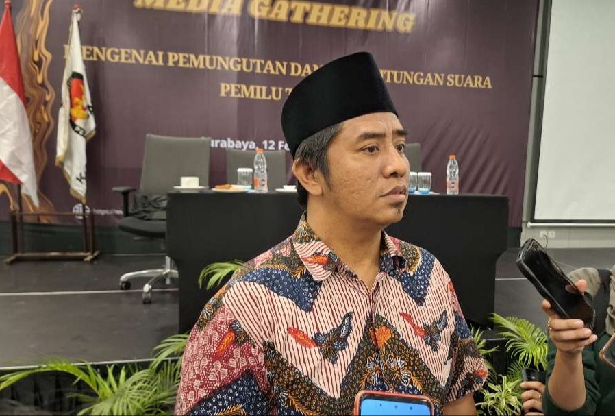 Komisioner KPU Kota Surabaya, Subairi. (Foto: Julianus Palermo/Ngopibareng.id)