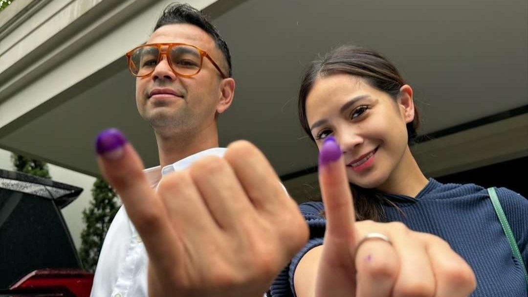 Raffi Ahmad dan Nagita Slavina nyoblos di Pemilu, Rabu 14 Februari 2024. (Foto: Instagram @raffinagita1717)