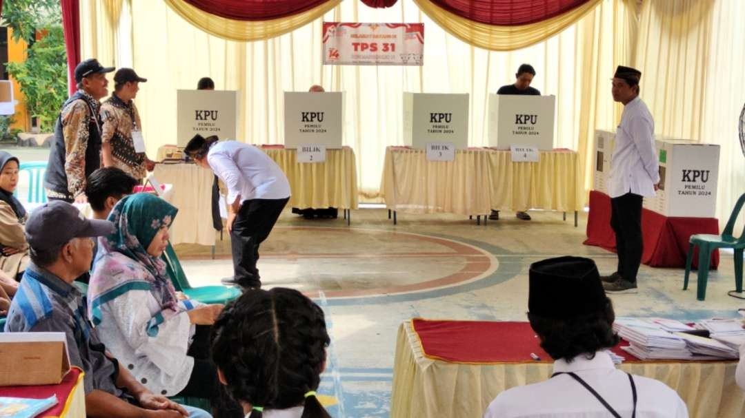 Pemungutan suara pada Pemilu 2024. (Foto: Fariz Yarbo/Ngopibareng.id)
