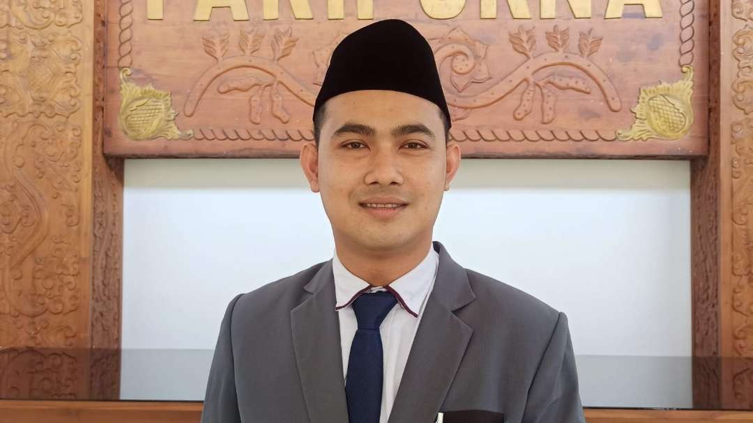 Komisioner KPU Kabupaten Banyuwangi Ari Mustofa (foto: Muh Hujaini/Ngopibareng.id)