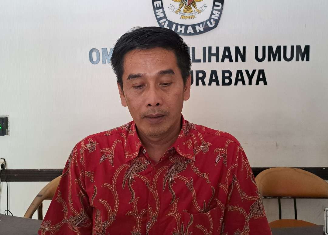 Ketua KPU Nur Syamsi menggungkapkan persiapan PSU yang berlangsung esok hari. (Foto: Pita Sari/Ngopibareg.id