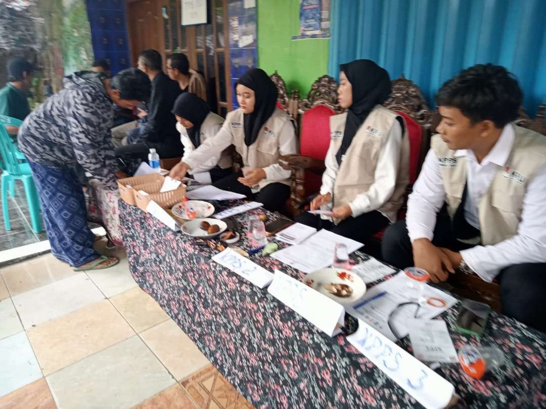 Suasana pemungutan suara ulang (PSU) di TPS 03 Desa Plangwot, Kecamatan Laren, Lamongan. (Foto: Istimewa)