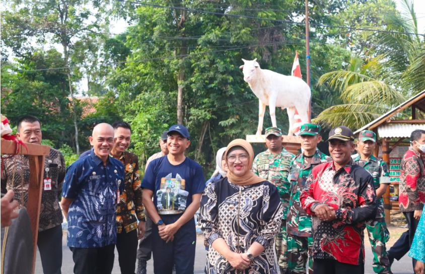 Desa Petahunan, di Kecamatan Sumbersuko Kabupaten Lumajang, Jawa Timur, mengusung kambing sebagai ikon atau simbol desa. (Foto: Kominfo Lumajang)