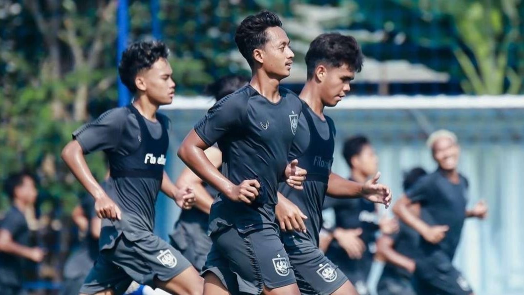 Skuad PSIS Semarang dijamu Persib Bandung di laga lanjutan Liga 1 di Stadion Si Jalak Harupat Bandung, Jawa Barat, Selasa 27 Februari 2024. (Foto: Instagram @psisofficial)