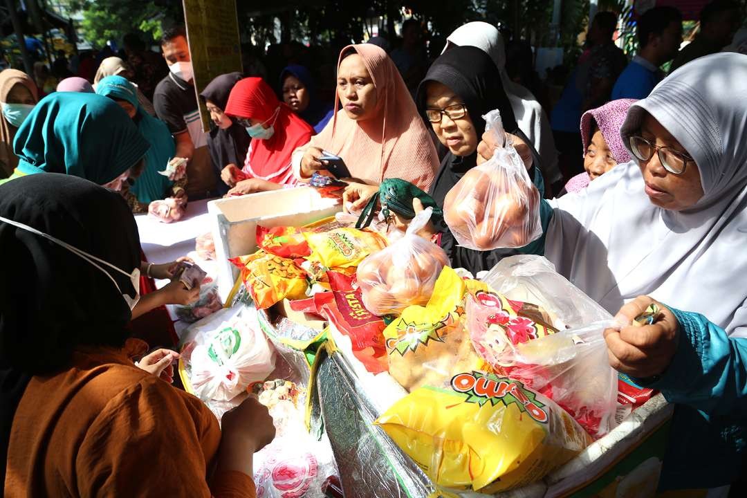Ilustrasi Pasar Murah Pemkot Surabaya yang akan digelar untuk tekan harga kebutuhan pokok saat Ramadhan. (Foto: Humas Pemkot Surabaya)
