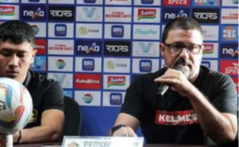 Pelatih Persik Kediri Marcelo Rospide tanggapi regulasi baru PT LIB yang mewajibkan klub kontestan Liga 1 2023/2024 memainkan pemain U-23 sejak pekan ke-27. (Istimewa)