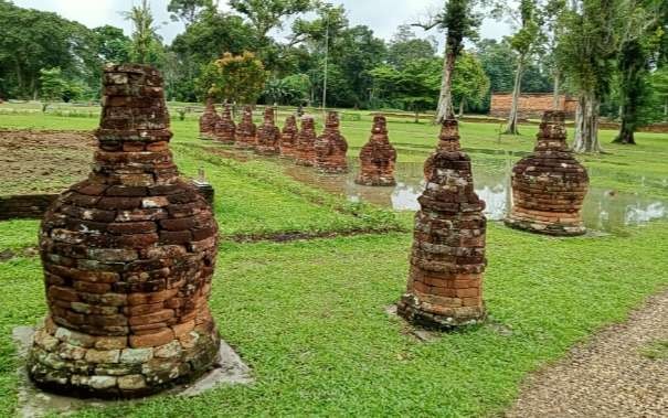 Stupa di Situs Muarajambi ada kemiripan dengan stupa di Candi boro budur (Foto: Asmanu Sudarso/ngopibareng.id)