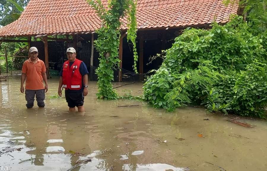 Banjir di Desa Jimbung Kecamatan Kedungtuban. (Foto: Ahmad Sampurno/Ngopibareng.id)