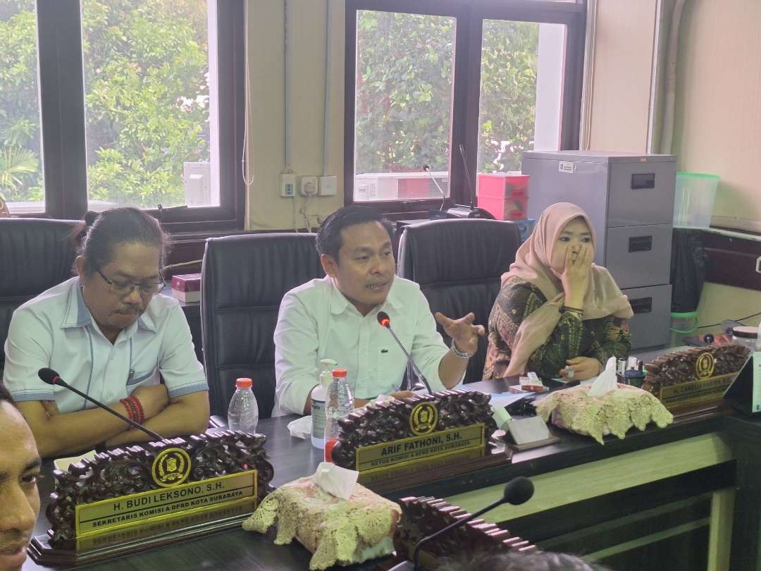 Komisi A DPRD Kota Surabaya meminta RHU untuk tetap tutup selama bulan suci Ramadan 2024. (Foto: Julianus Palermo/Ngopibareng.id)