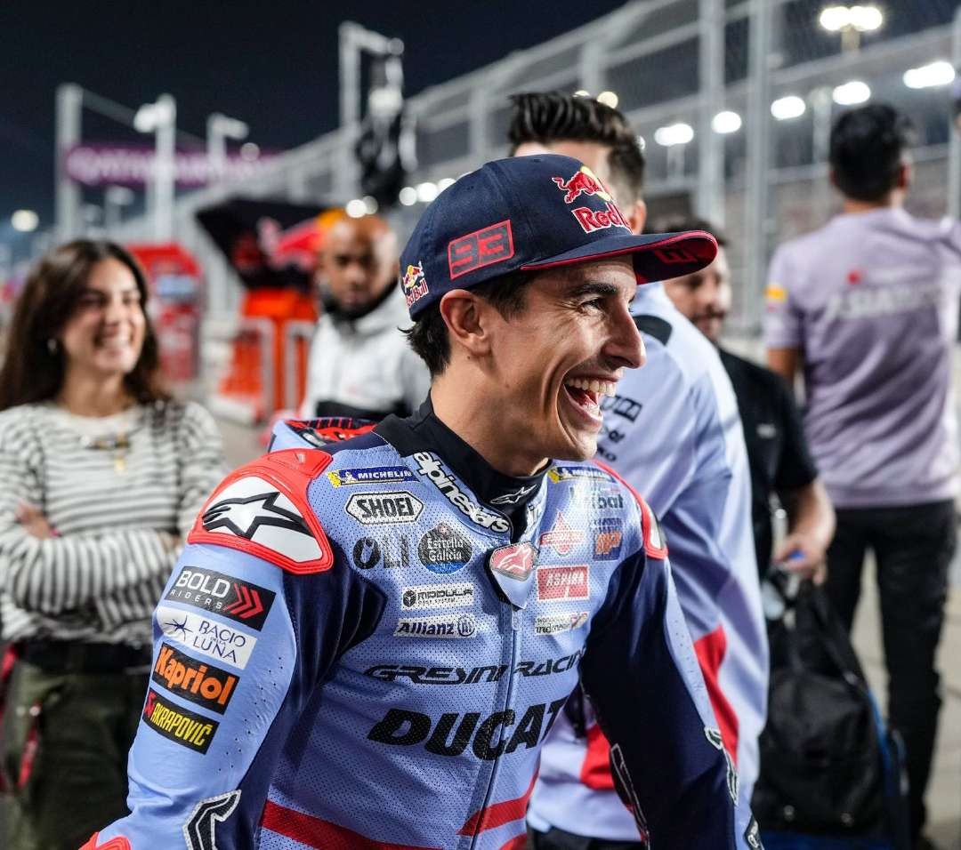 Marc Marquez ungkap alasan dia berhenti mengejar Jorge Martin di tahap akhir balapan pada Grand Prix Qatar 2024 kemarin. (Foto: X/@marcmarquez93)