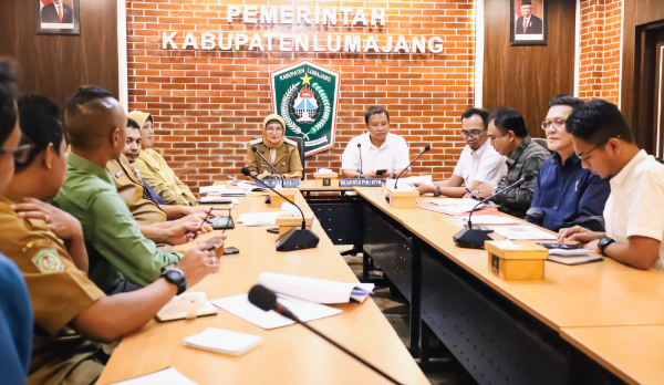 Audiendi antara Pemkab Lumajang dan Balai Besar Pelaksanaan Jalan Nasional (BBPJN) Provinsi Jawa Timur, Senin 18 Naret 2024. (Foto: Kominfo Lumajang)