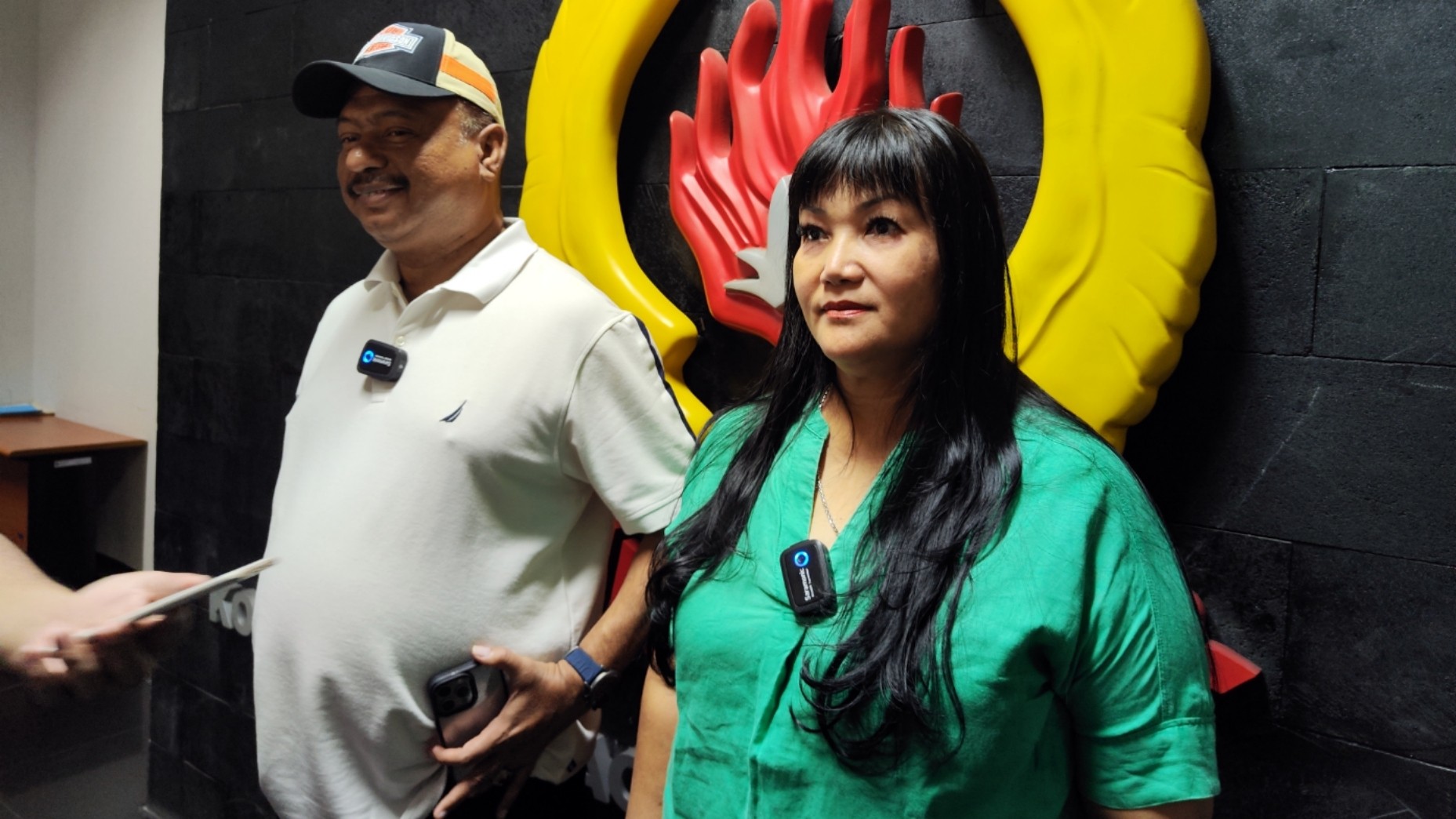 Ketua Perbasi Jatim, Grace Evi Ekawati dan Ketua KONI Jatim M Nabil. (Foto: Fariz Yarbo/Ngopibareng.id)