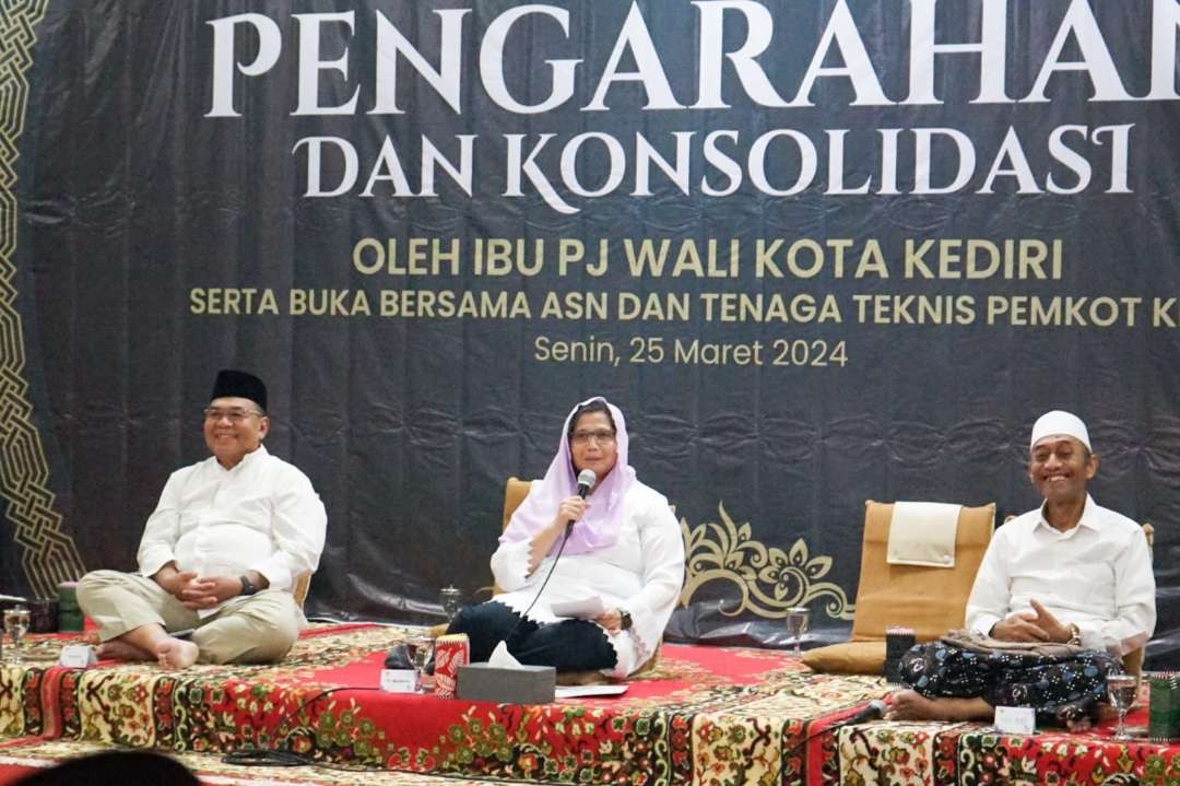 Pererat Silaturahmi, Pj Wali Kota Kediri Buka Bersama ASN Lingkup Balai Kota (Foto: Istimewa)