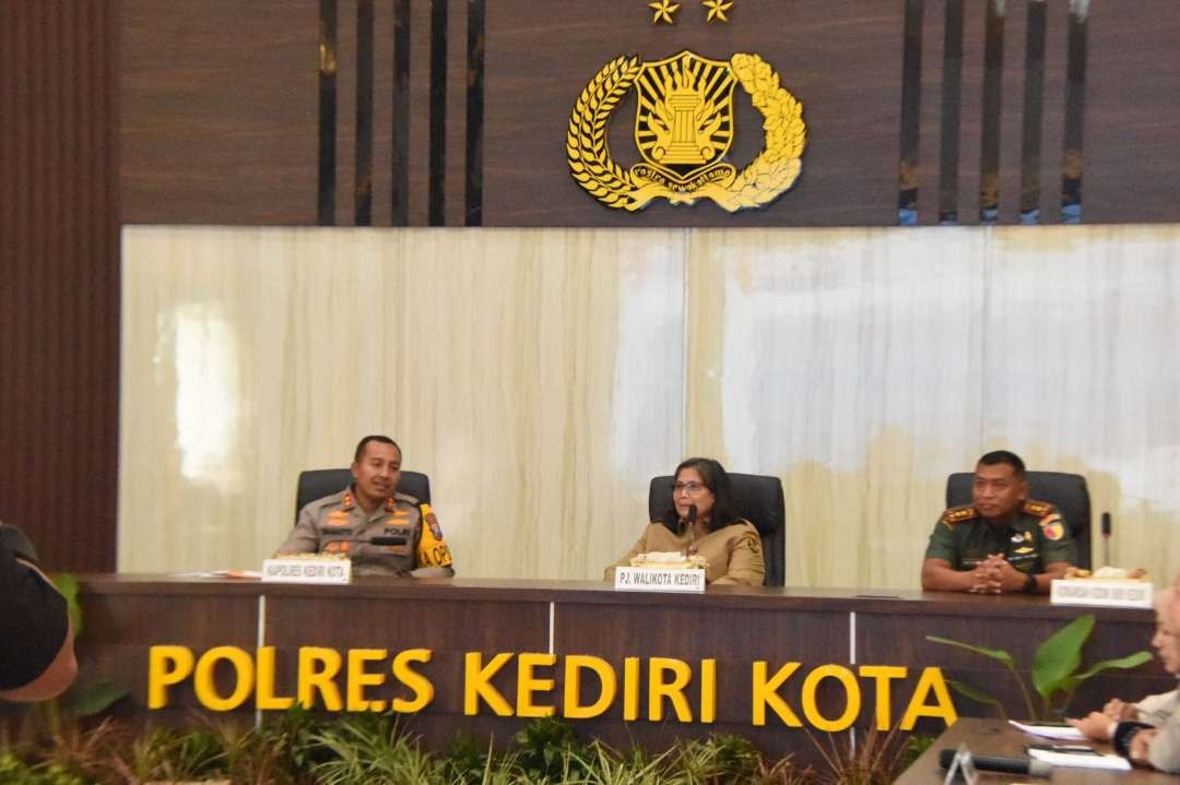 Pemkot, Polres Kediri Kota dan TNI gelar rakor lintas sektoral Operasi Ketupat Semeru 2024. (Foto: Istimewa)
