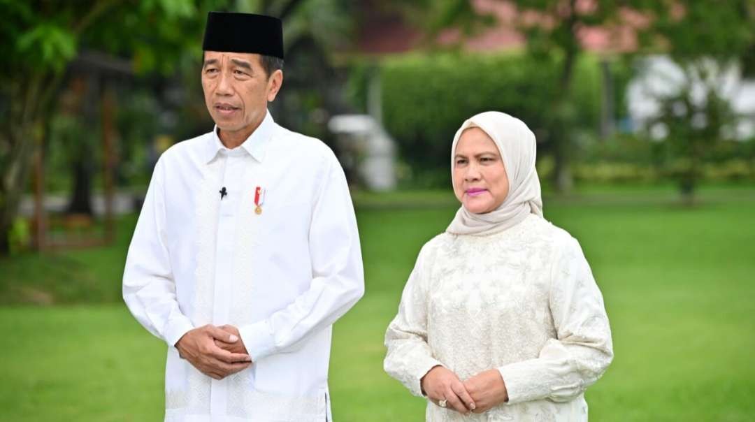 Presiden Jokowi dan Ibu Negara Iriana Jokowi merayakan Lebaran ke Medan. Mengunjungi putrinya Kahiyang Ayu, sang menantu Walikota Medan Bobby Nasution, dan tiga cucunya. (Foto: BPMI Setpres/Vico)