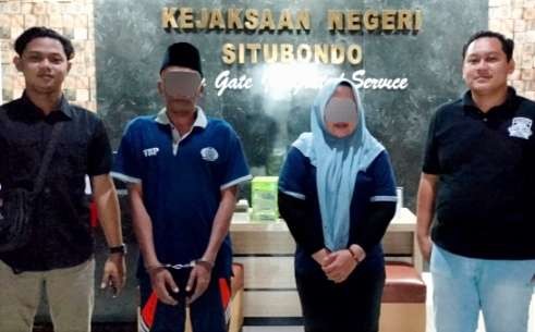 Dua tersangka kasus TPPO di Situbondo menjadi tahanan Kejari Situbondo dan segera disidangkan di pengadilan. (Foto: Humas Kejari Situbondo)