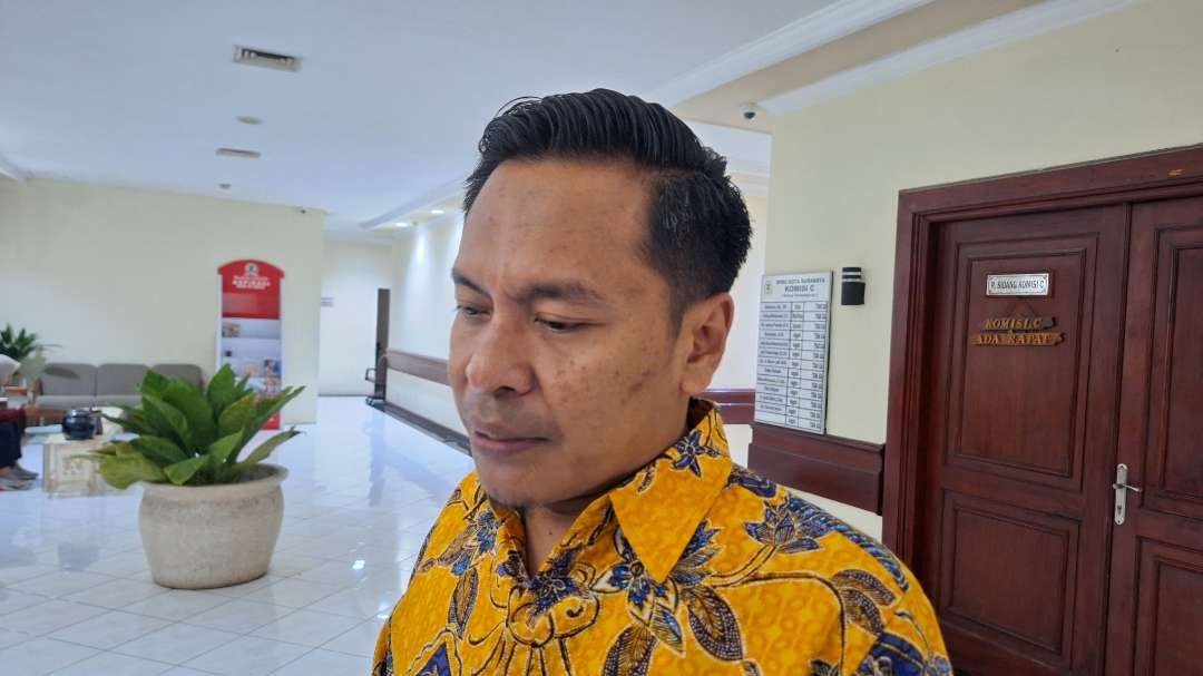 Ketua Komisi A DPRD Kota Surabaya, Arif Fathoni. (Foto: Julianus Palermo/Ngopibareng.id)