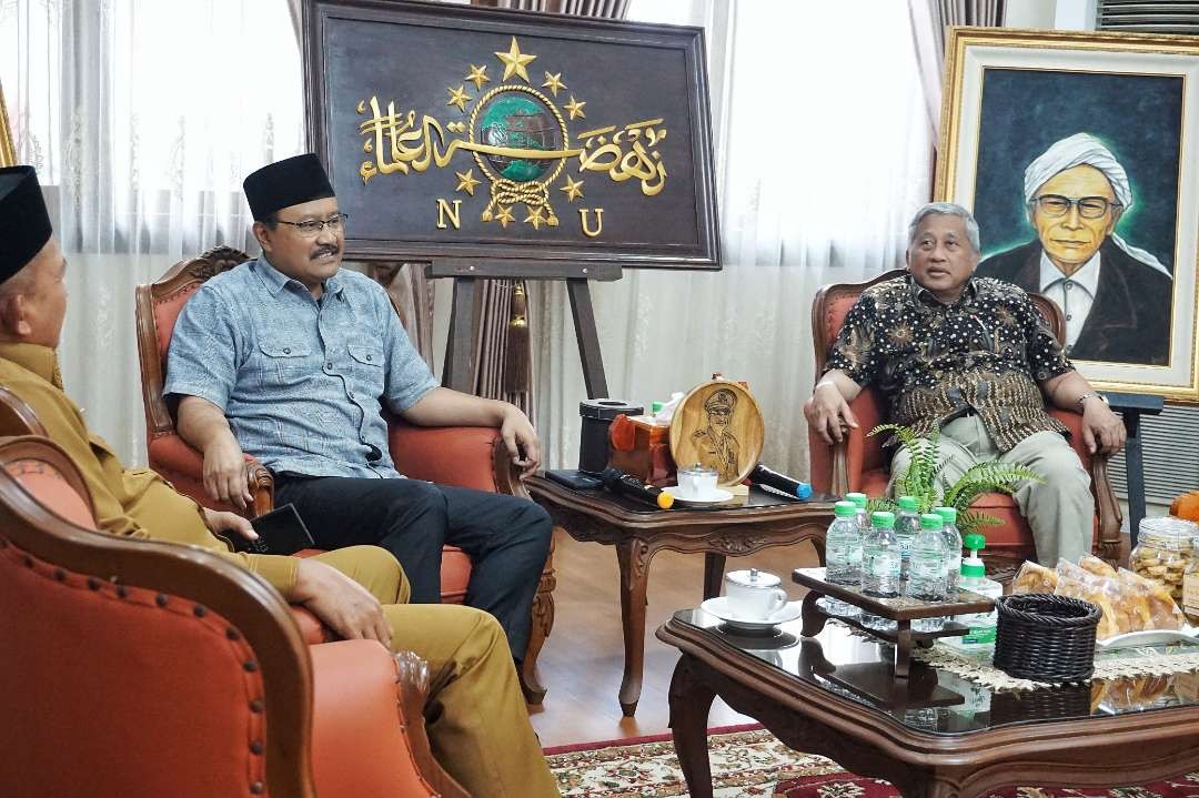 Walikota Pasuruan saat menerima perwakilan dari Moh. Nuh dari PT Citra Bangun Sarana (CBS). Rencananya Kota Pasuruan bakal punya rest area bernuansa Arafah. (Foto: Pemkot Pasuruan)
