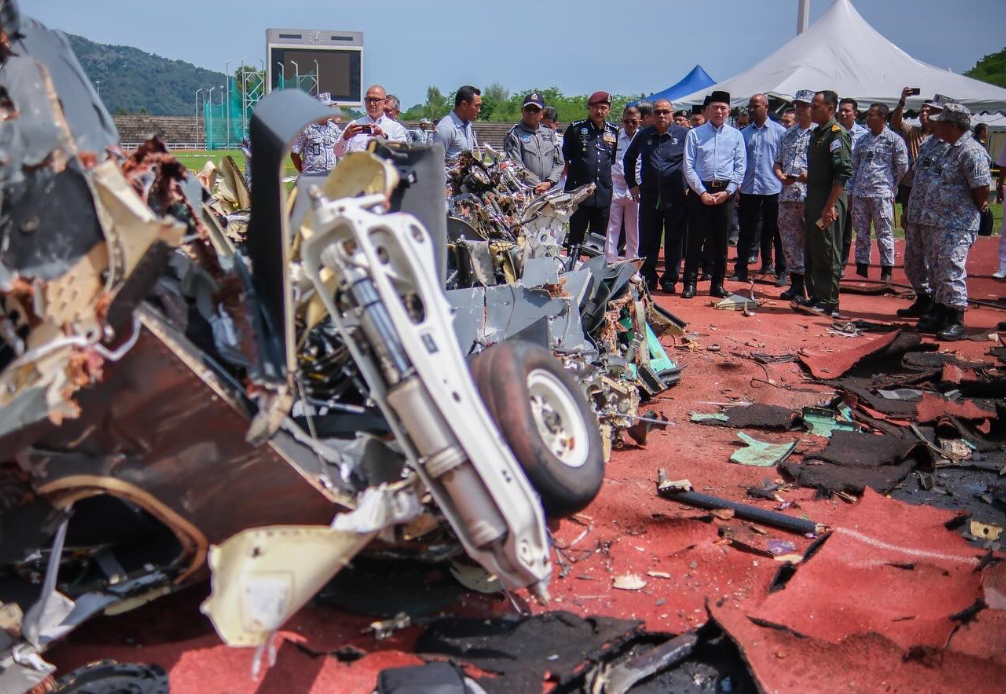 10 personel militer Malaysia tewas dalam tabrakan helikopter, saat latihan terbang, di Lumut, Perak, Selasa 23 April 2024. (Foto: Twitter)