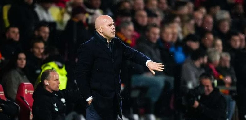 Pelatih kepala Feyenoord menjadi kandidat terdepan menggantikan Jurgen Klopp di Liverpool