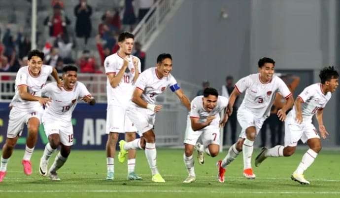 Perjuangan Rizki Ridho dkk melawan Uzbekistan pada laga semifinal Piala Asia U-23 di Qatar didukung Masyarakat Bondowoso lewat nobar di Pendapa Bupati, Senin 29 April 2024 malam.(Foto: Instagram PSSI)