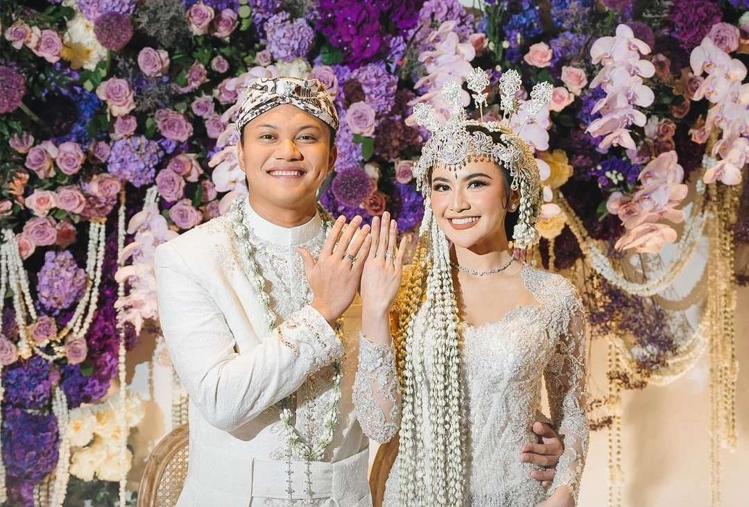 Pasangan musisi Rizky Febian dan Mahalini resmi menikah, Jumat 10 Mei 2024. (Foto: Instagram @rizkyfebian)