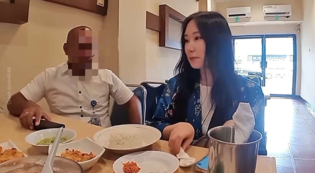 Viral pria botak terekam mengajak YouTuber Korea bernama Jiah main ke hotel, tempatnya menginap. Ia mengaku asal Kendari. (Foto: Tangkapan layar)